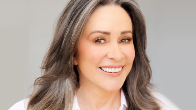 Patricia Heaton’s Fox Comedy Sets Carol Leifer & Andy Gordon As Writers; Premise Revealed